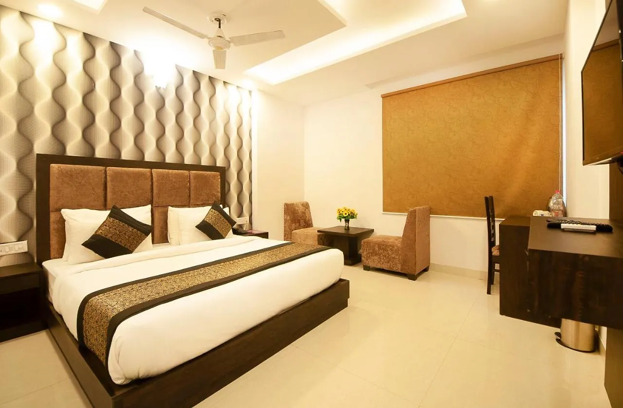 Hotel Belmond New Delhi 3*,